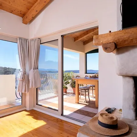 公寓 The Swallow's Nest - Zf Hvar