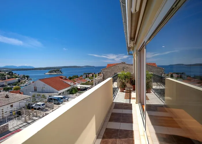 The Swallow's Nest - Zf Hvar Hvar Town