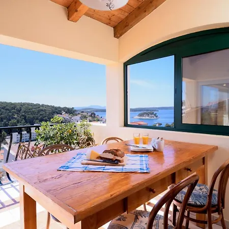 The Swallow's Nest - Zf Hvar Apartment *